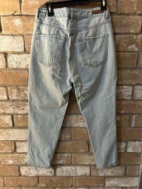 Garage Light Blue Denim Jeans. “Mom jeans”  Size 9.